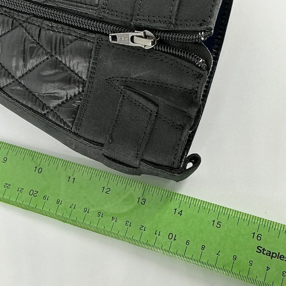 Sperry brand top